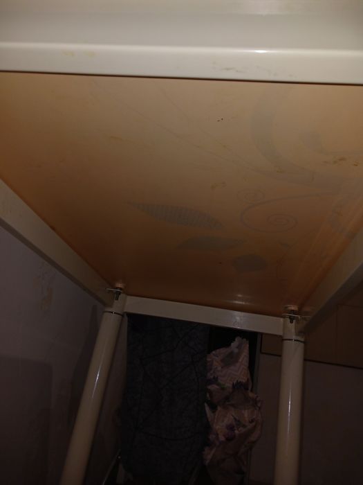 Стол кухонный,стеклянный