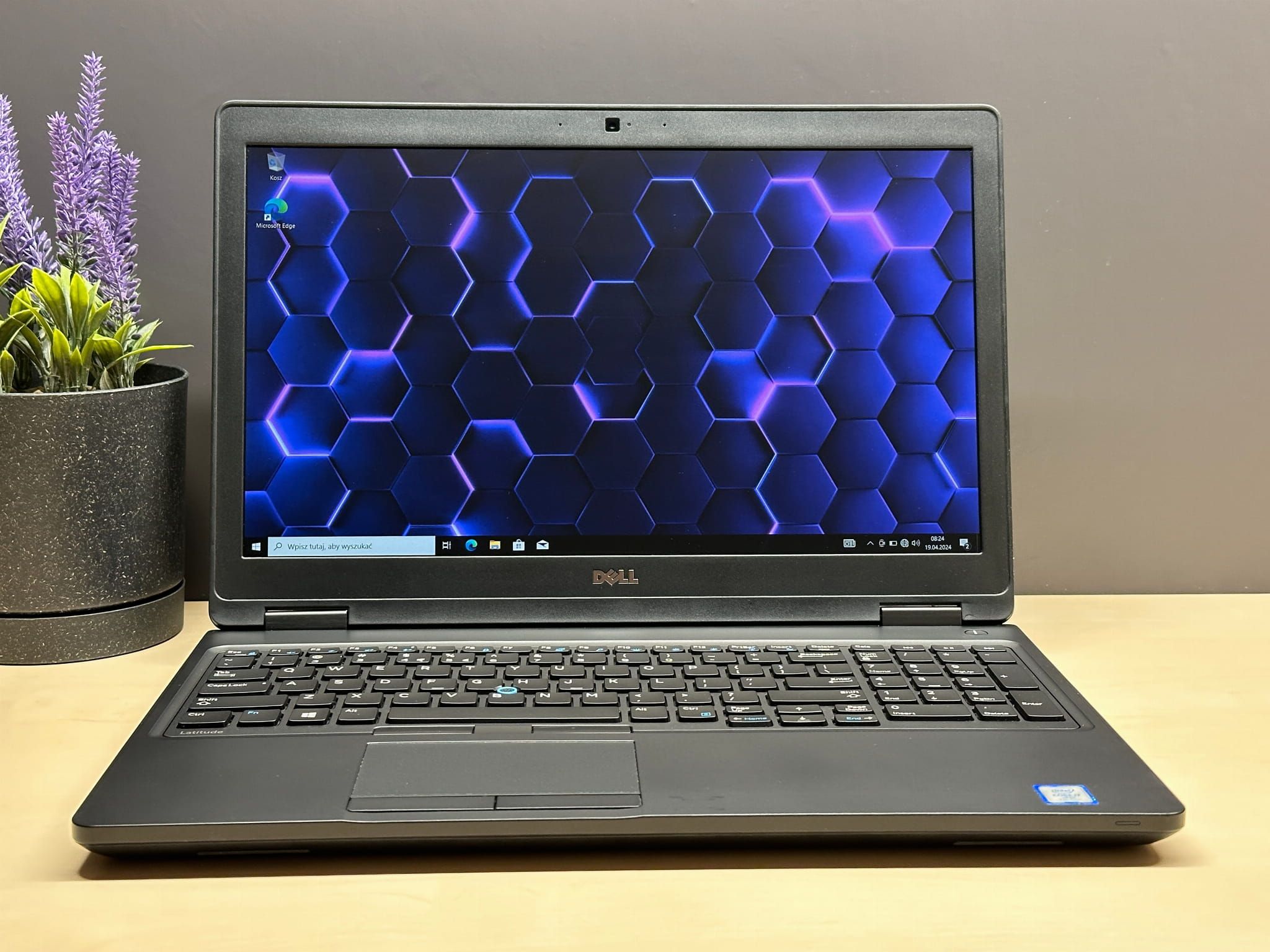 Laptop DELL Latitude 5580 | i7-7820HQ / FHD / 940 MX / US / OUTLET