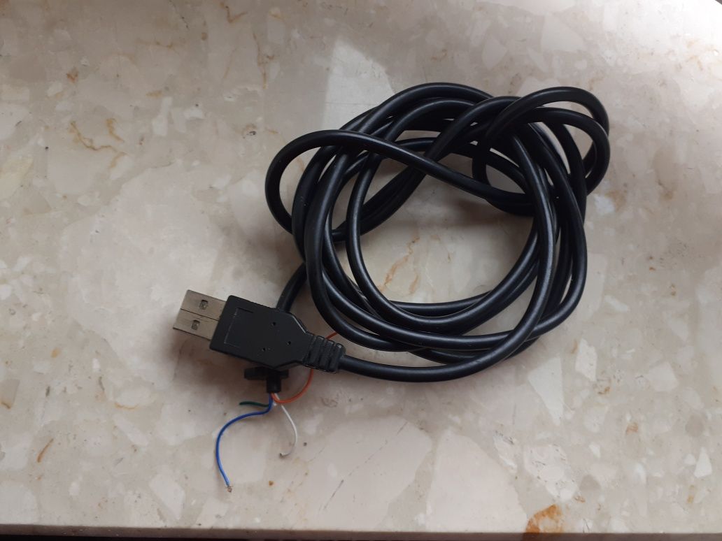 Kabel z końcówką   USB