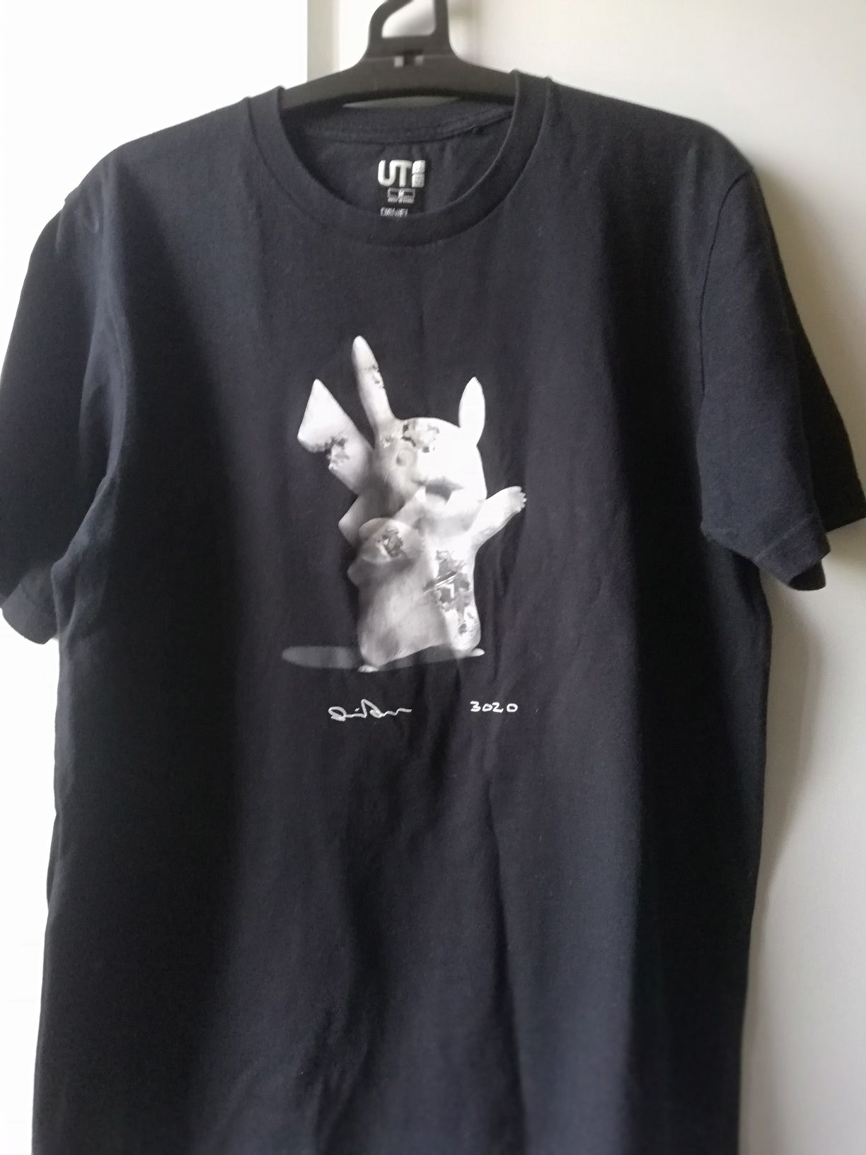UNIQLO- Koszulka   projektu Daniela Arshama