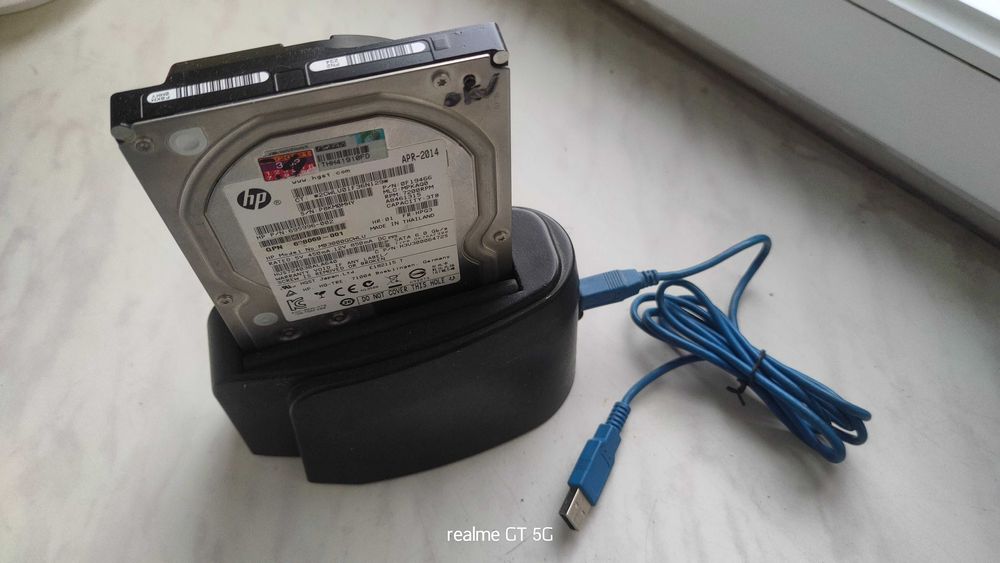 Док станція + HDD  Hitachi 3 Tb