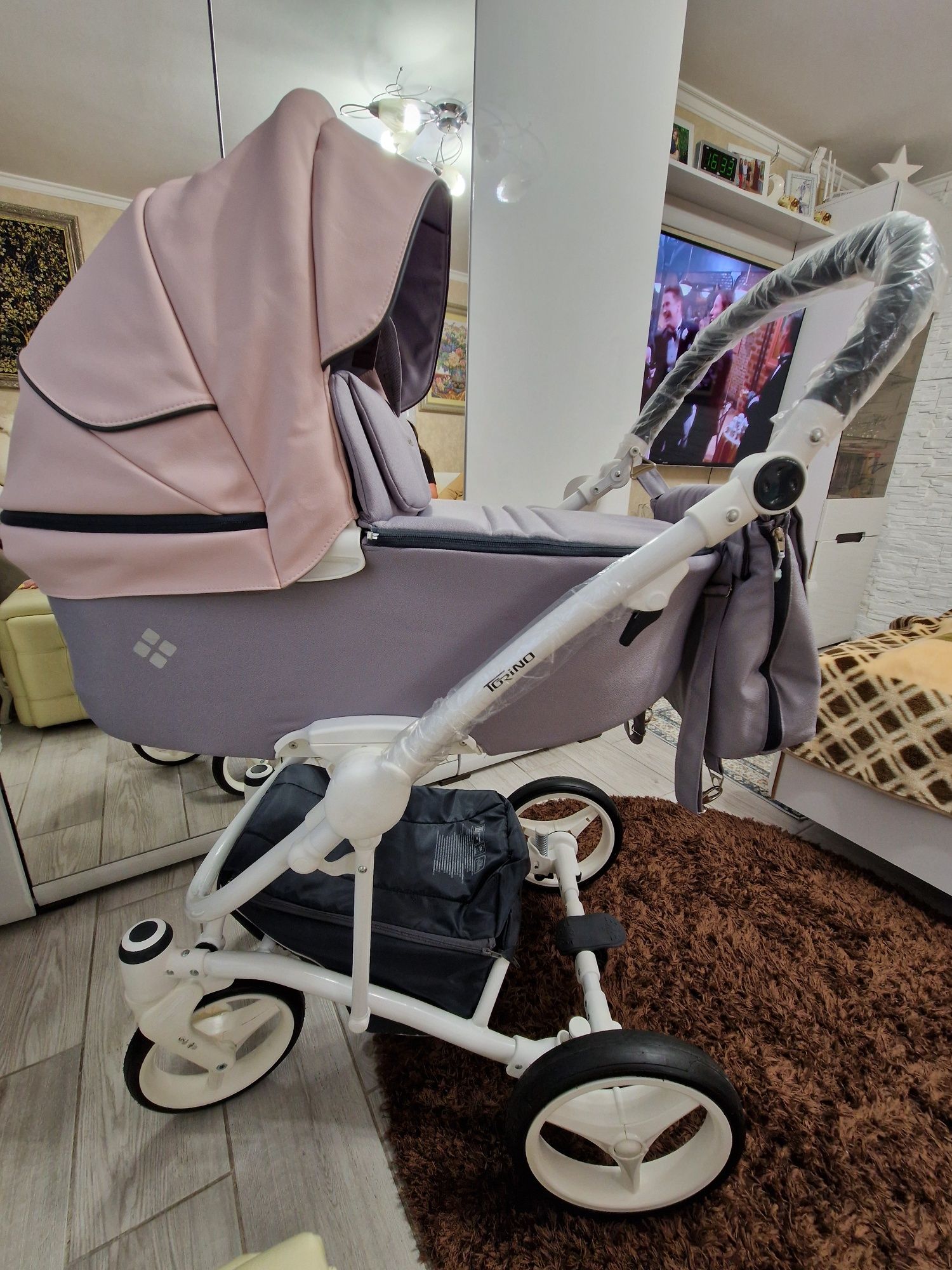 Дитяча коляска Bebetto torino 2 в 1, невживана, сіро рожева, біла рама