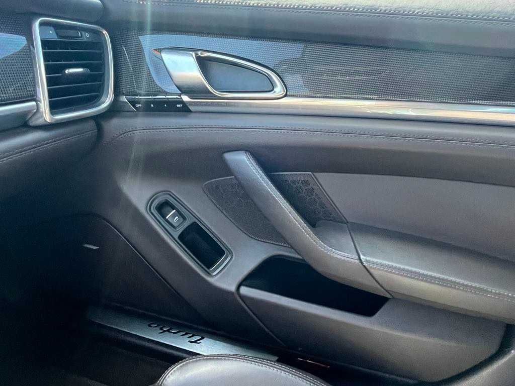 Porsche Panamera Biturbo V8 2010