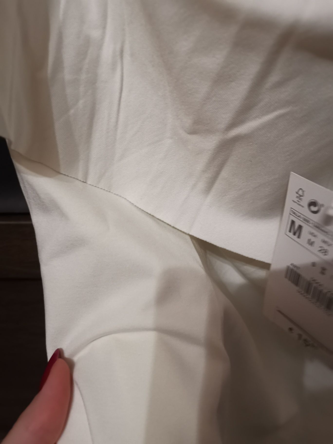 Laserowo cięte body na jedno ramię hiszpanka zara