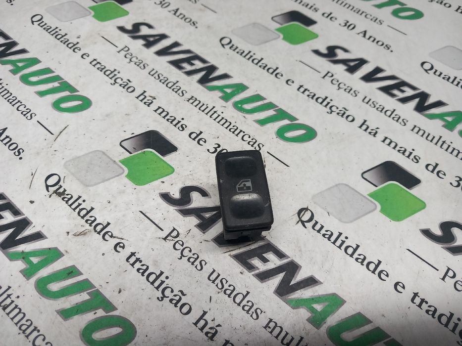 Comando / botão / interruptor vidros frente direito VOLKSWAGEN Polo (6