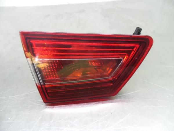 Farolim da mala esquerdo RENAULT Clio IV (BH_)