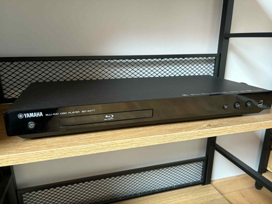 Amplituner Yamaha oraz odtwarzacz płyt