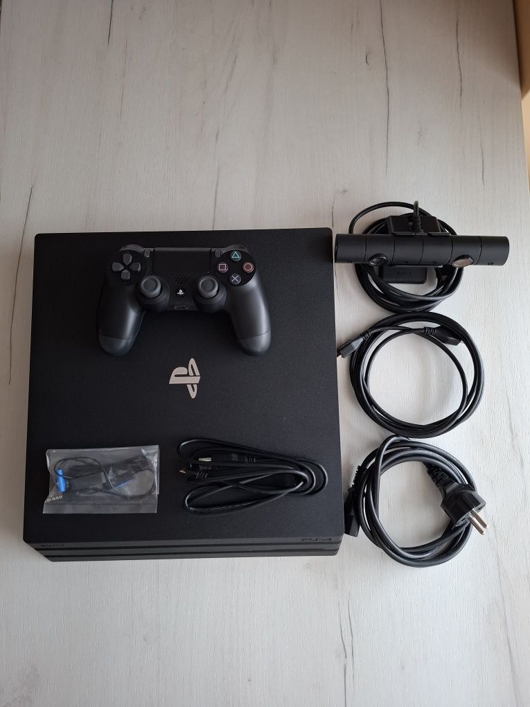 PlayStation 4 | PS4 Pro + kamera + gry + pad + pełnej okablowanie