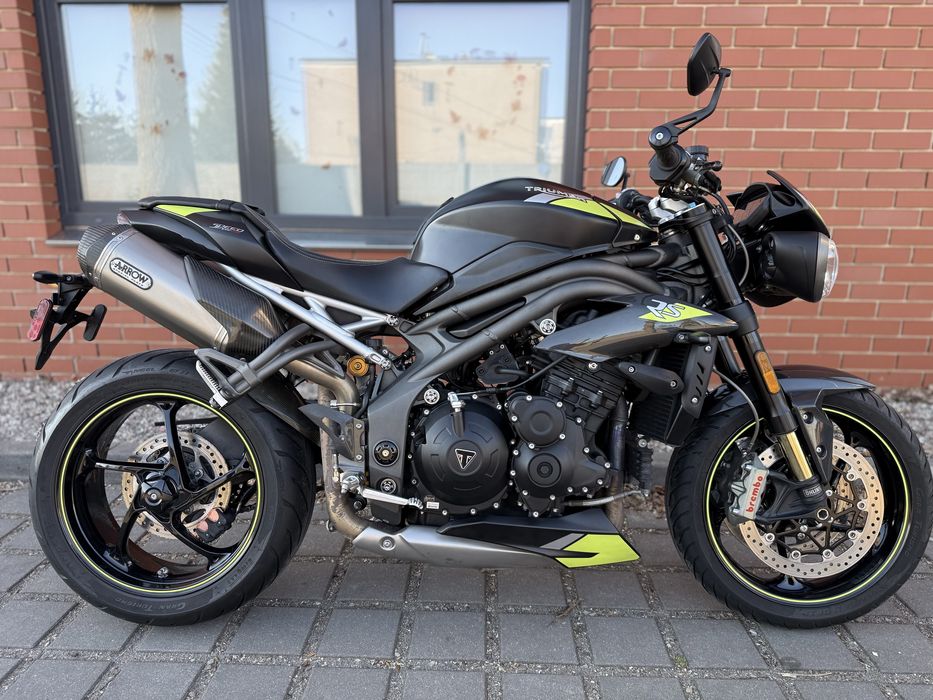 Triumph Speed Triple 1050 RS z Niemiec