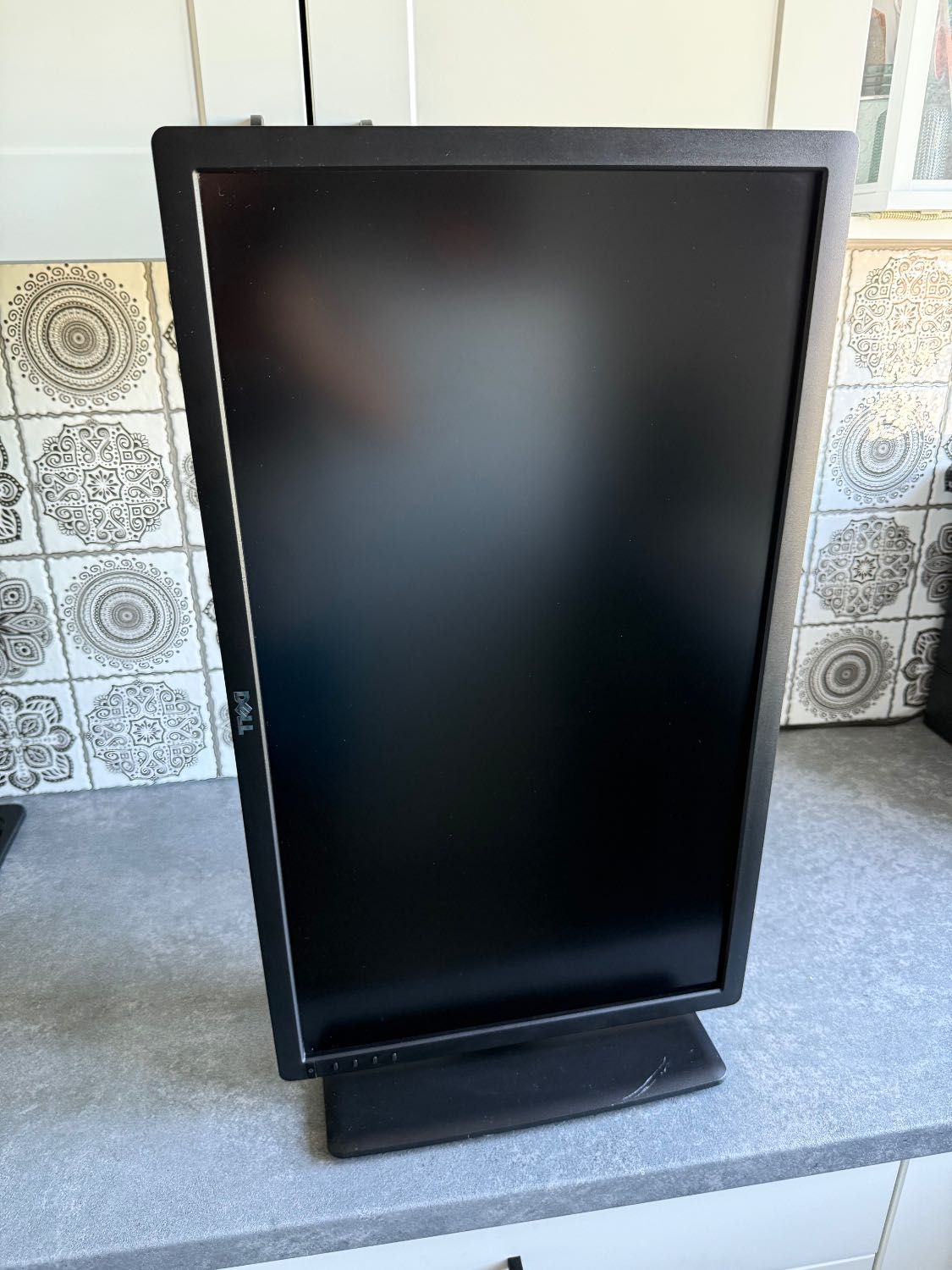 Dell U2713HMt – 27" WQHD IPS – sprawny, drobna wada matrycy.