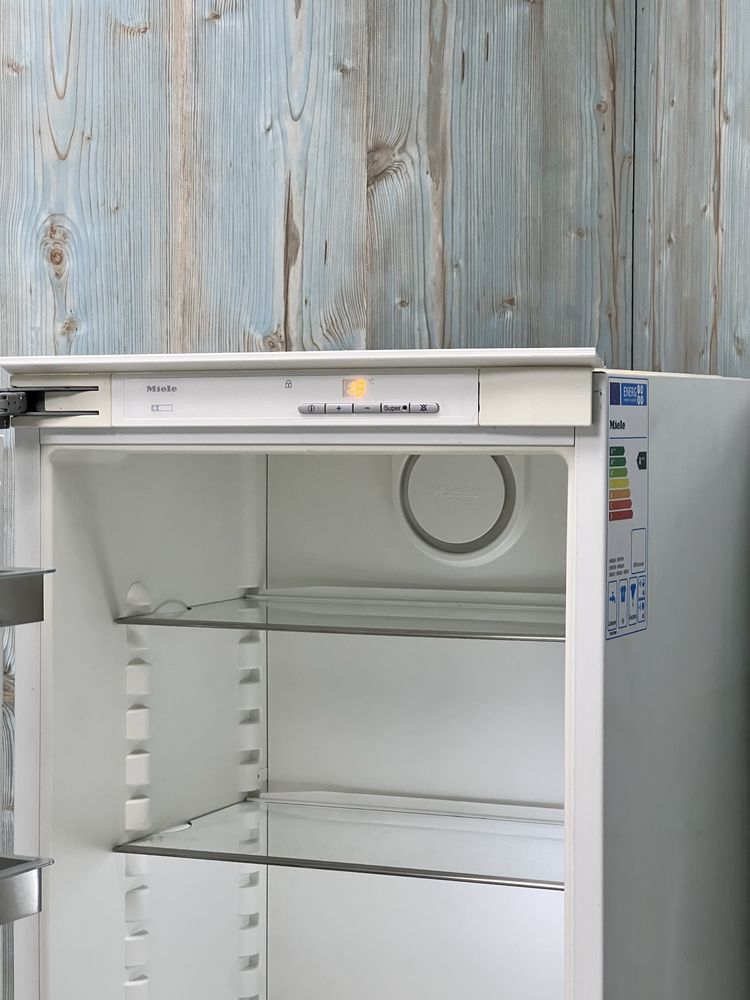 Холодильник Miele K 9757 / однокамерний/салазки/3 ящики зони свіжості/