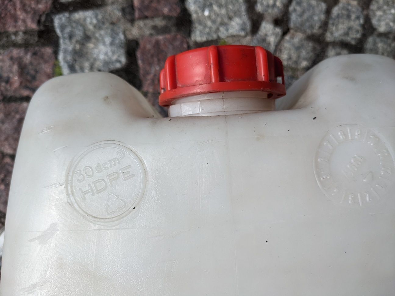 Pojemnik na wodę z kranem, 30 ltr