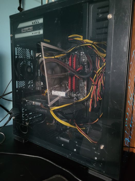 Gtx 1650 super ryzen 5 2600x 6 rdzeni 1,5tb m2  Komputer gamingowy