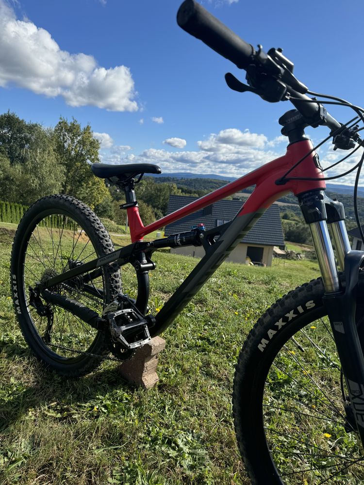 Polygon Siskiu D5 27.5’  2022