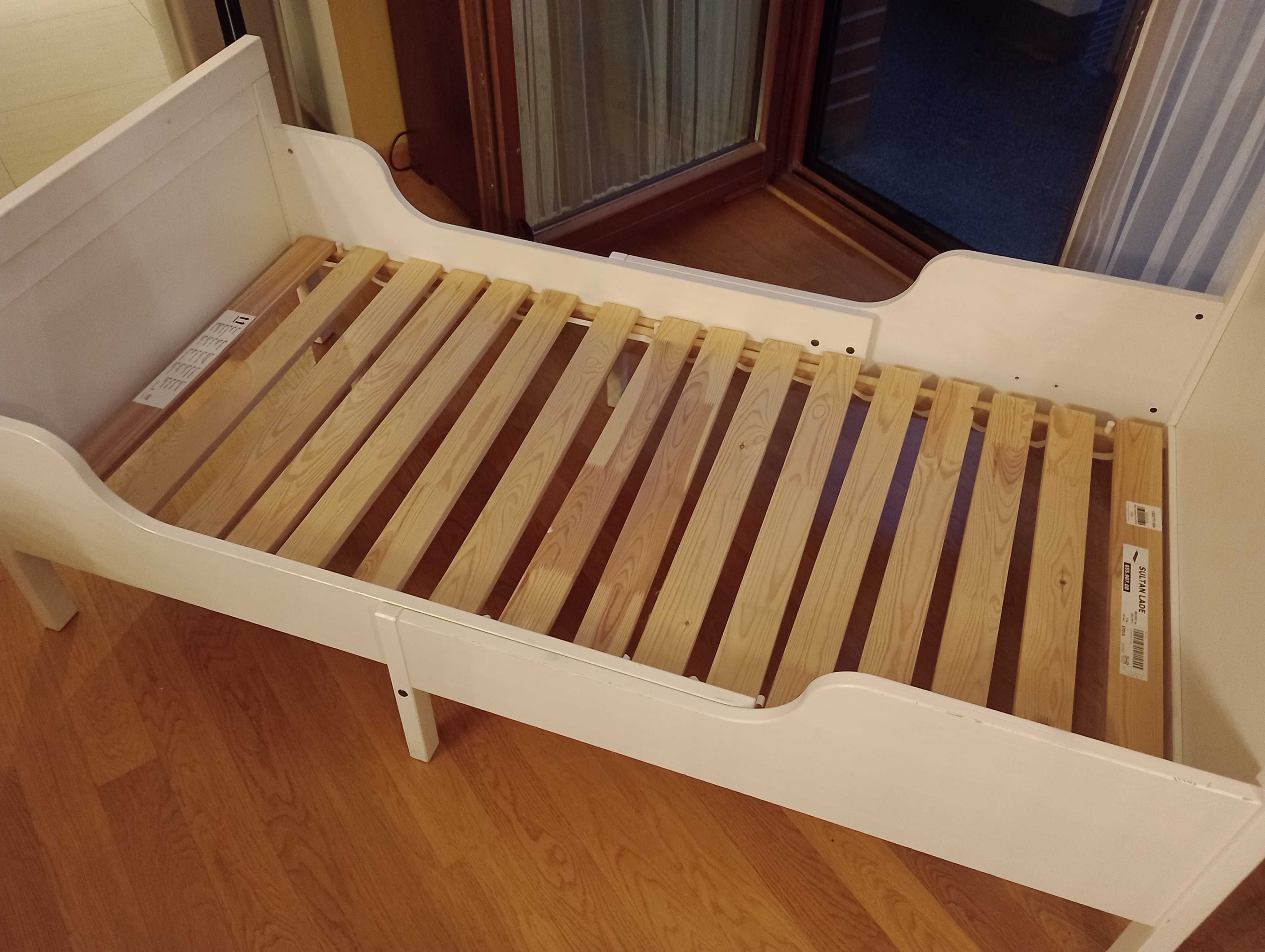 Łóżko Ikea Sundvik "rosnące z dzieckiem"