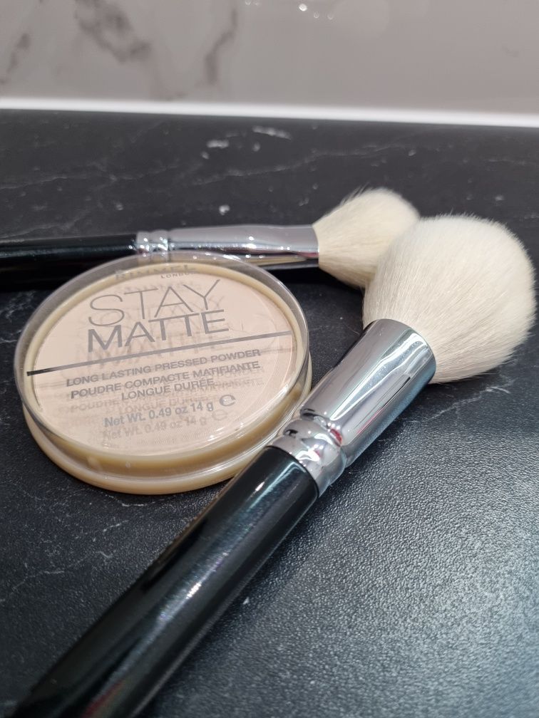 Rimmel Stay Matte - puder w Kamieniu 003.