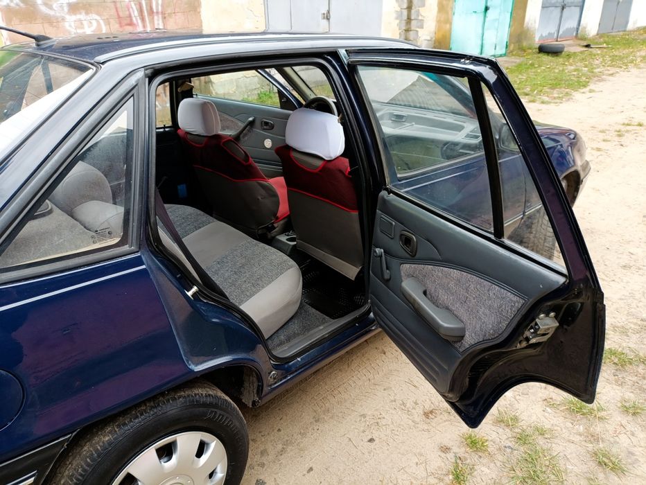 Продам авто всі питання за телефоном.