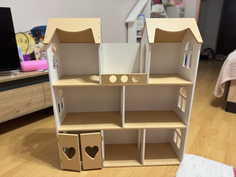 Будиночок для ляльок