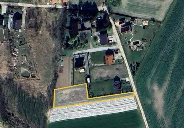 Sprzedam działkę budowlaną.