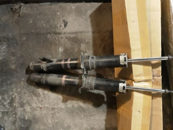 стойки ,задние амортизаторы мазда 6 gh 8-12 г.в.