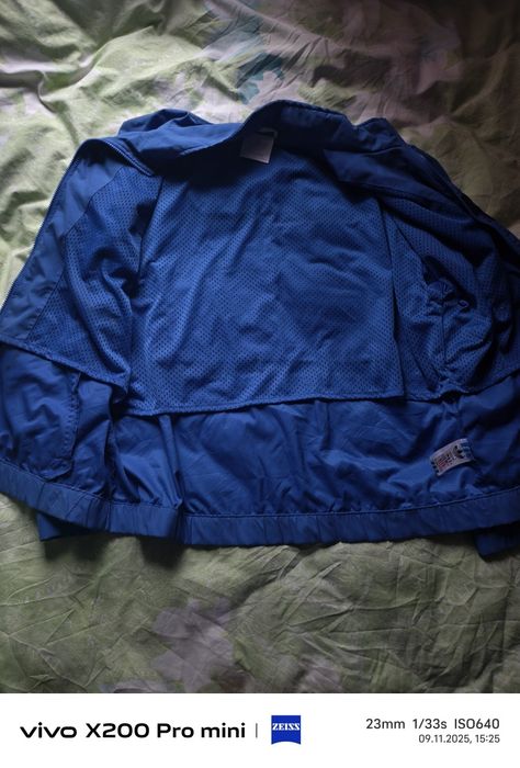 Продам винтажную витровтку adidas