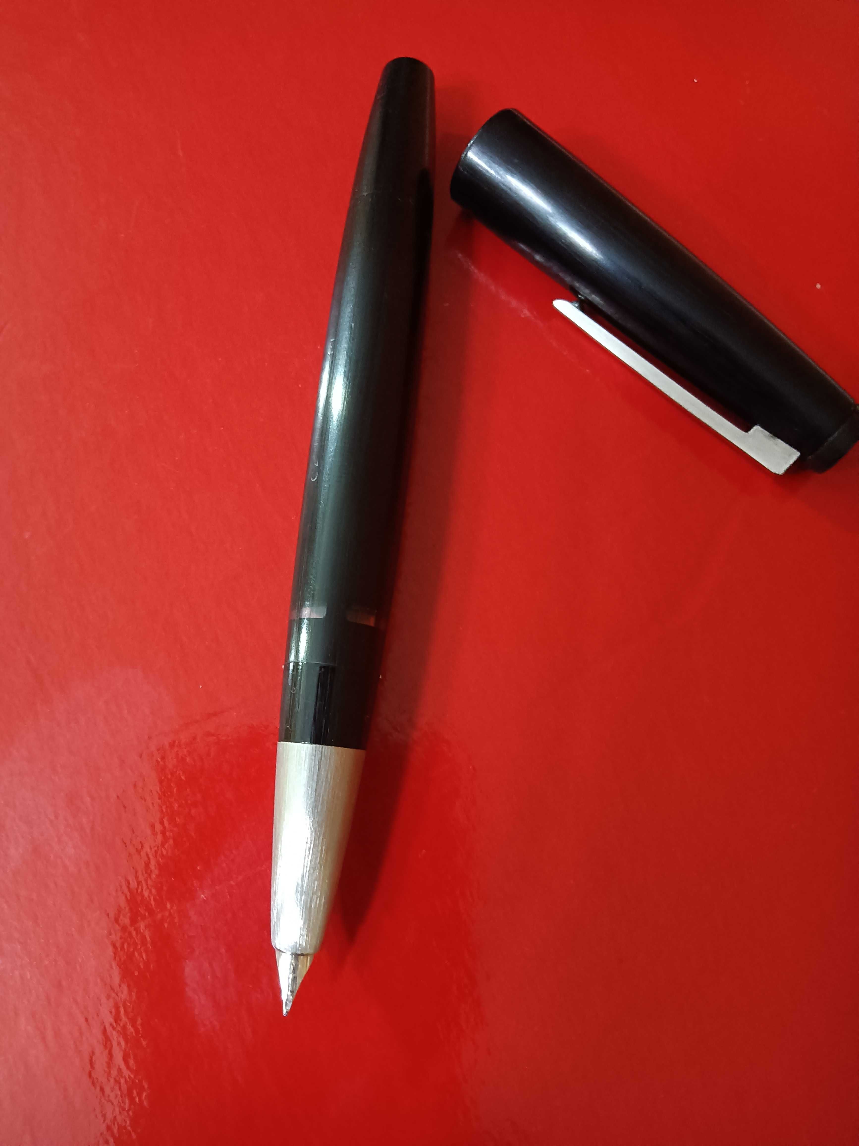 Caneta de aparo Lamy 2000 cor preta
