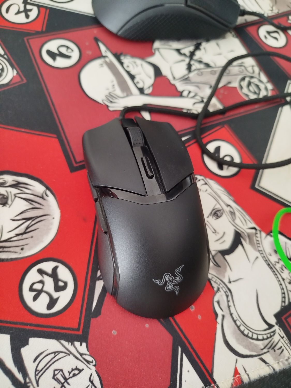 Rato Razer cobra com 1 mês de uso ou menos