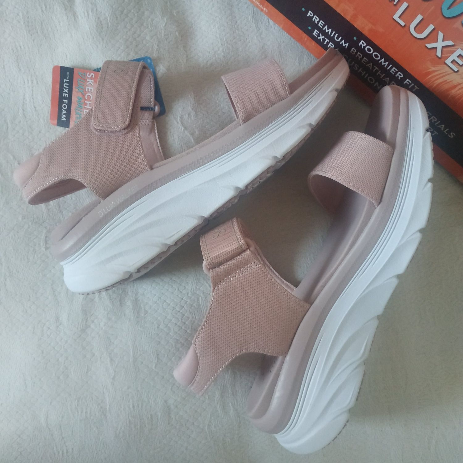 Skechers D'lux Walker Luxe foam босоножки-сандалии пудра р.39 26см new