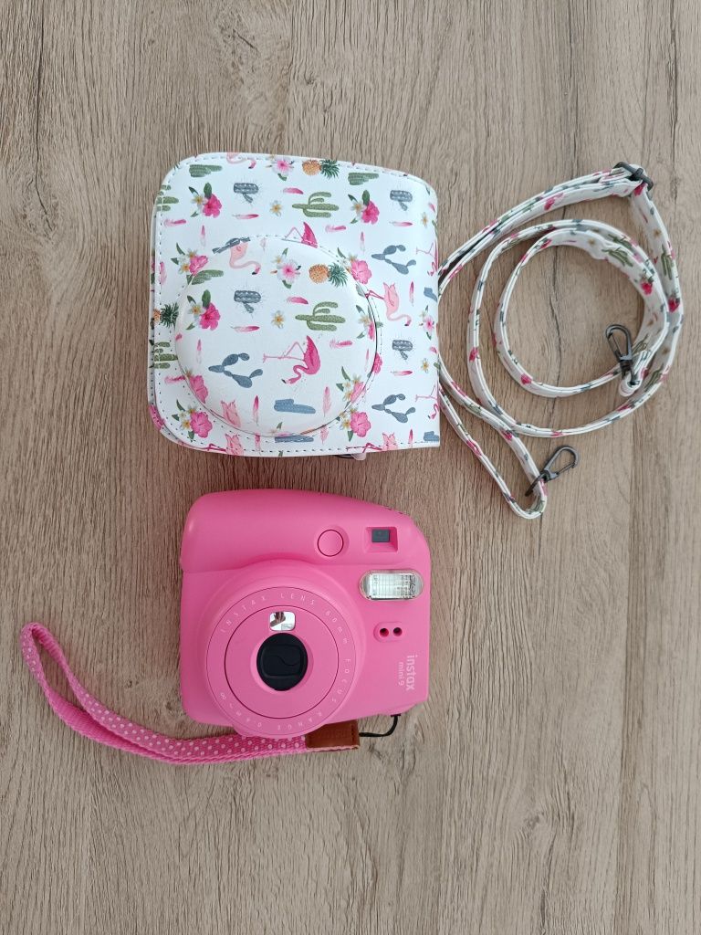 Polaroid Instax Mini 9 c/capa