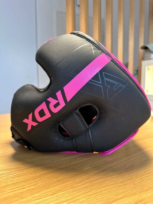Capacete de boxe RDX Kara – Novo, com etiqueta
