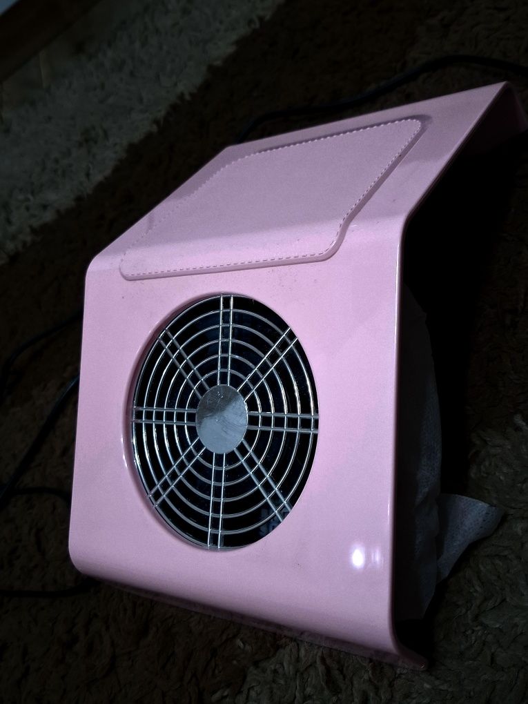 Pochłaniacz pyłu do paznokci 40W