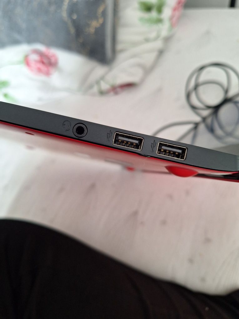 Laptop lenovo ideapad 110S