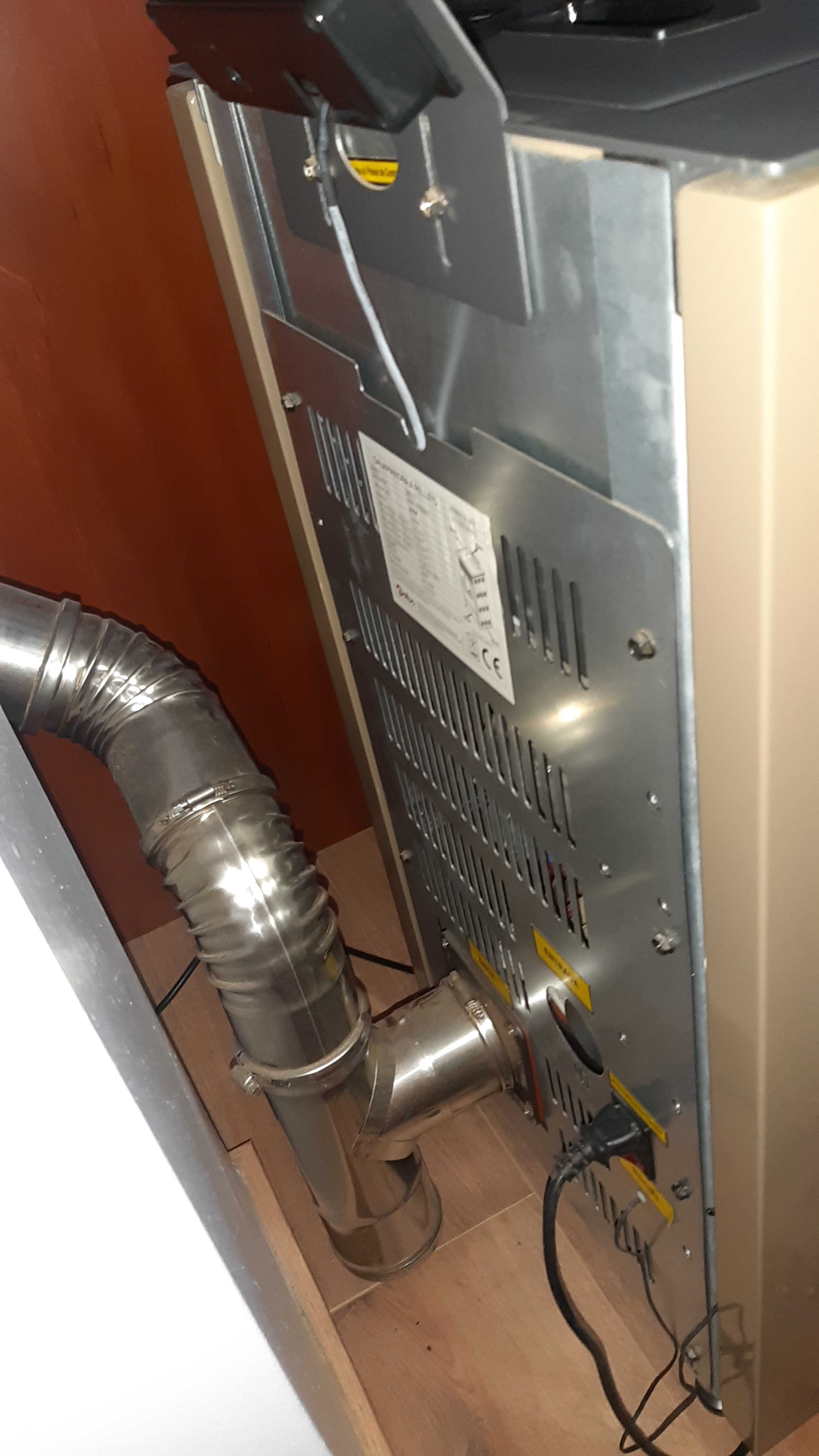 Vendo salamandra a pellets 6kw