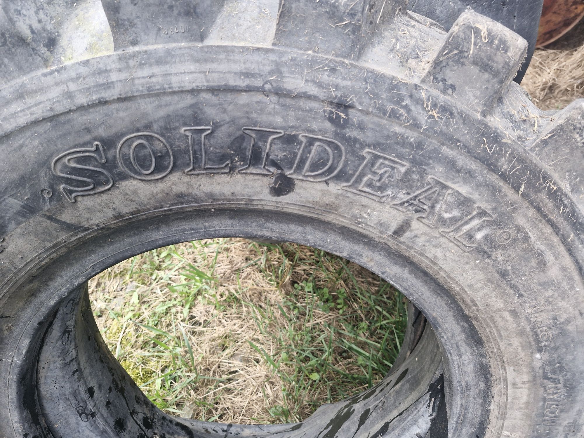 Opona opony 9.00-20 solideal 14 pr koparka przyczepa