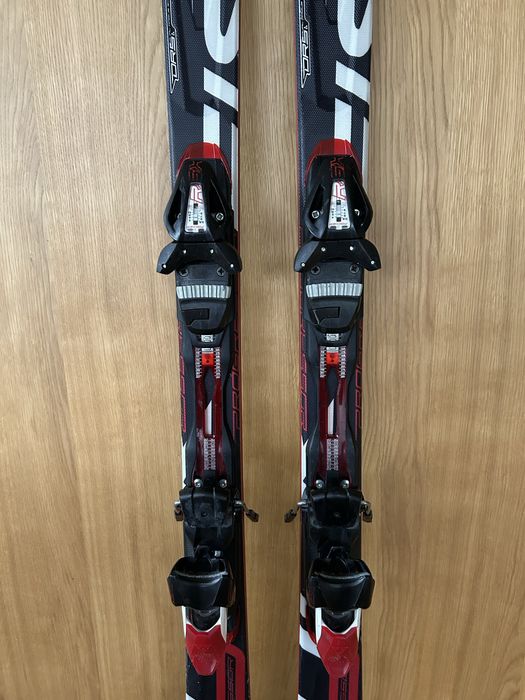 Narty zjazdowe FISCHER PROGRESSOR 800 170 cm z wiązaniami RSX12