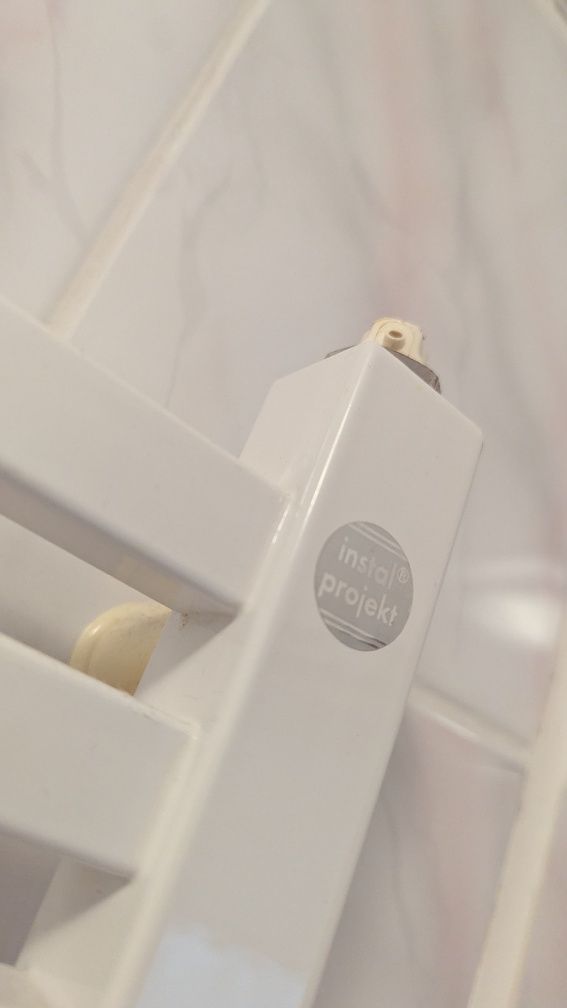 Grzejnik łazienkowy elektryczny C.O.  biały Terma grzałka do grzejnika
