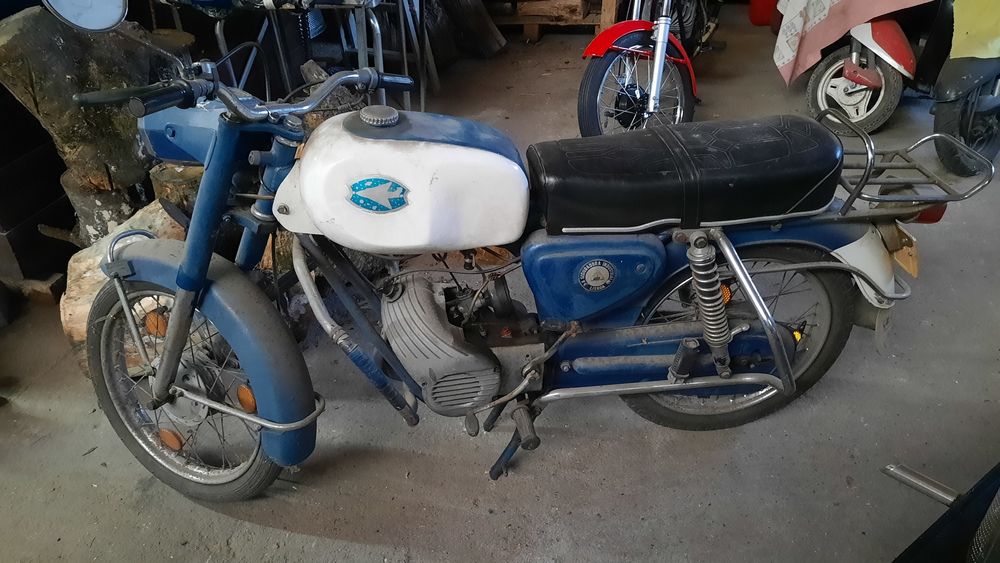 Mota Vanguard, com documentos