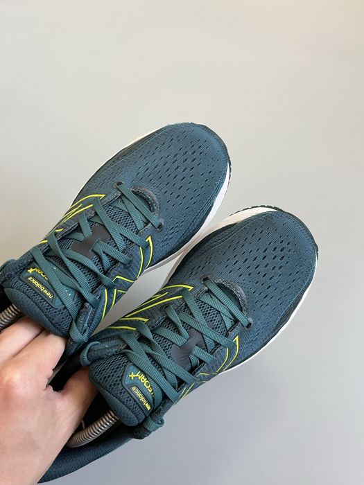 New balance x860 fresh foam fuelcell 43(27.5cm)