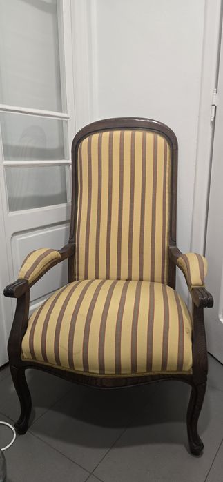 Cadeirão confortável riscas