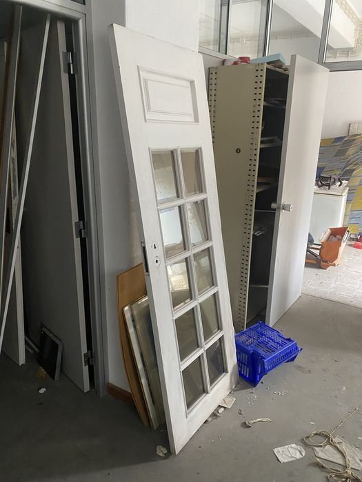 Portas de madeira usadas