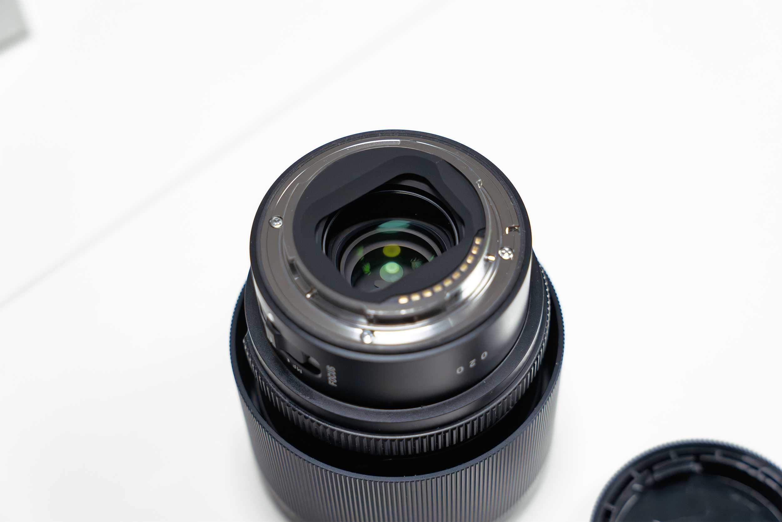 Sigma C 65mm/f2 DG DN (Sony E) + filtr