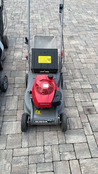 Бензинова самохідна Газонокосарка Honda з Німеччини