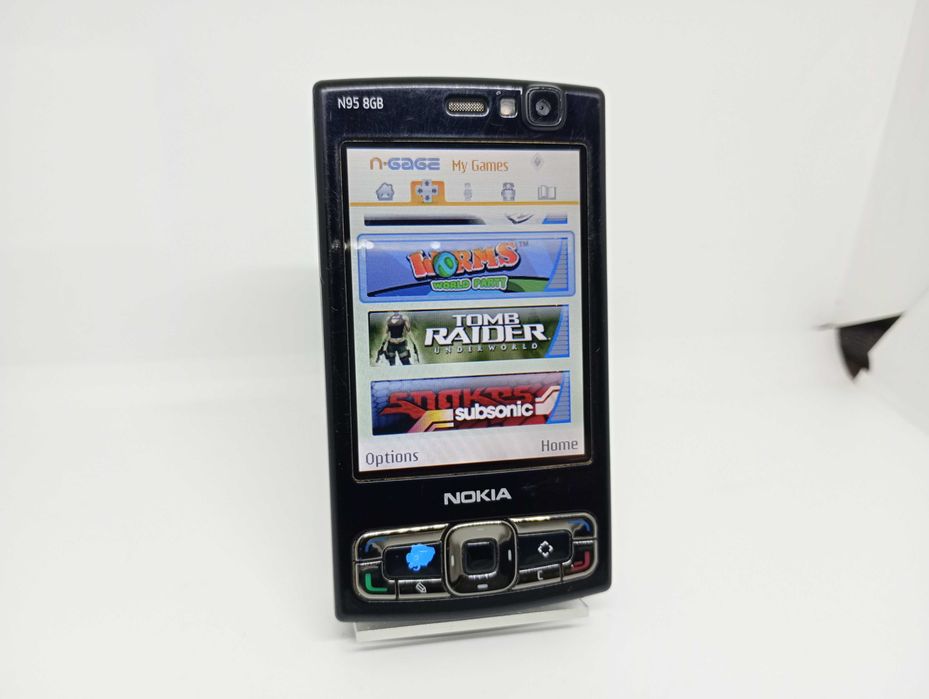Kultowy Telefon Nokia N95 8GB (Emulator NES, SNES, GB, GBC i więcej)