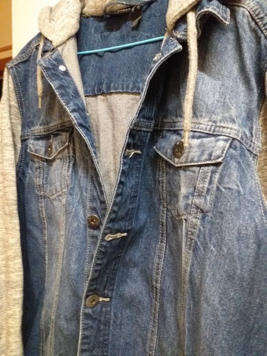 NOVO Casaco blusao ganga M,capuz sweat SEM USO,veja zonas DIAS UTEIS