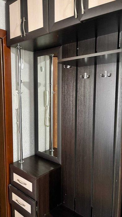 ТЕРМІНОВО!  Меблі у передпокій