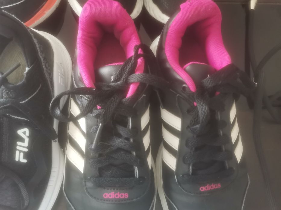 Ténis Nike e Adidas usados