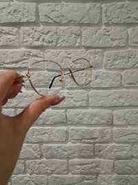 Oprawki korekcyjne złote okulary minusy