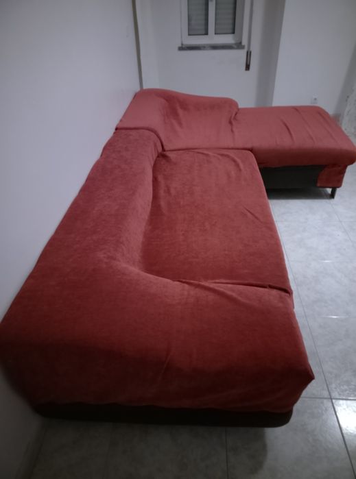 Sofá com chaise longue