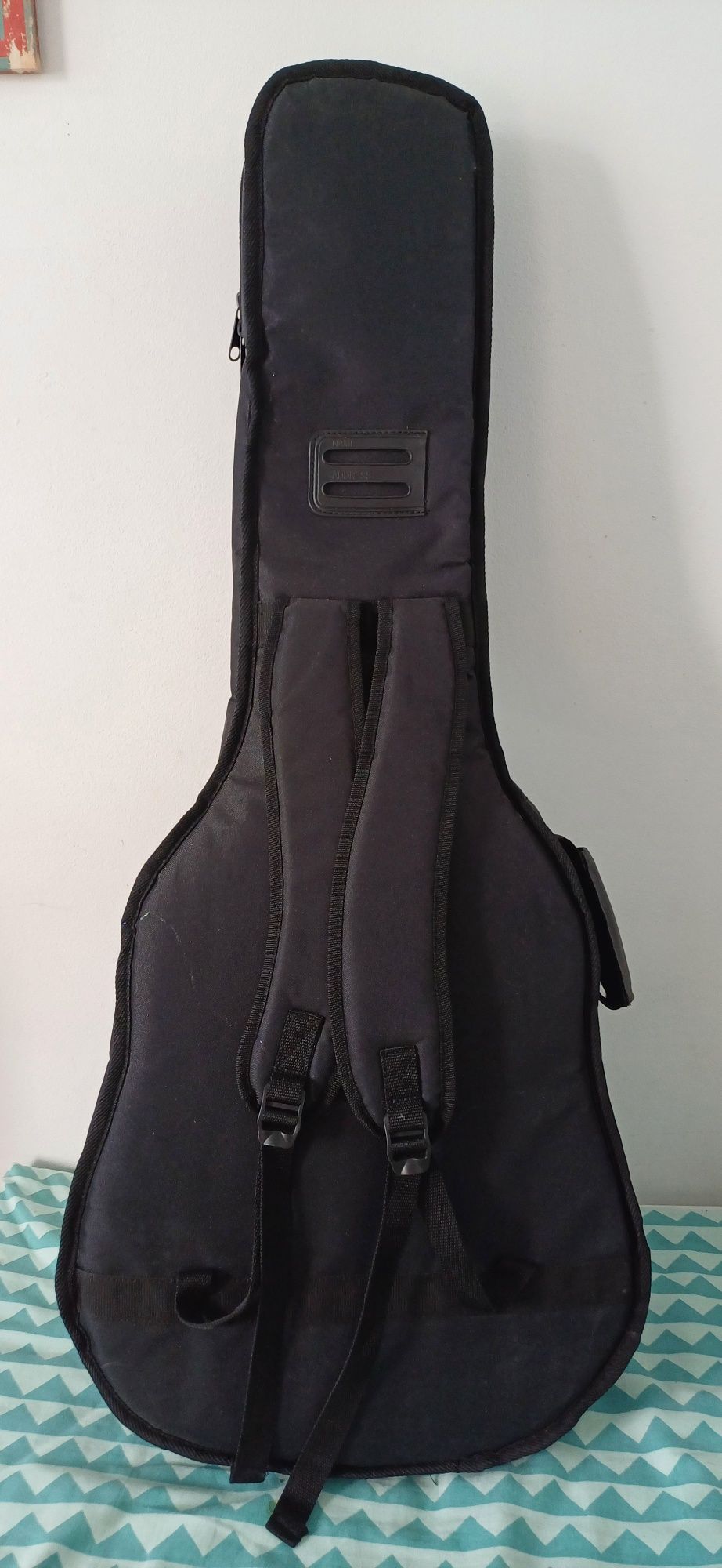 Vendo guitarra elrctroacustica com capa