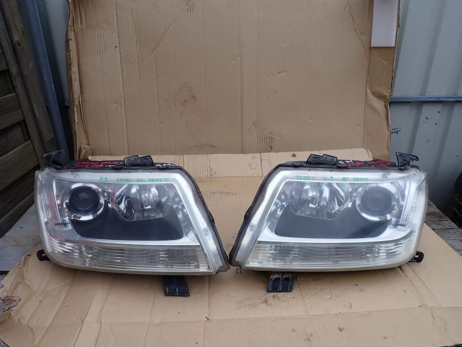 SUZUKI GRAND VITARA II LIFT 6-14 LAMPY PRZÓD PRAWA LEWA